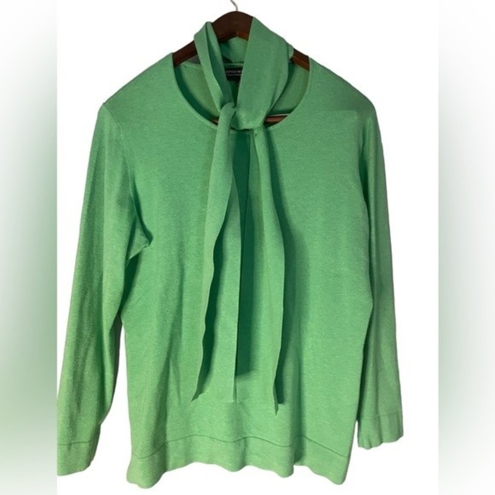 JONES NEW YORK|  Green Blouse with Scarf